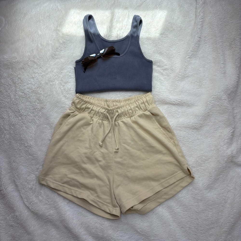 Missguided Yellow Elastic Waist Shorts